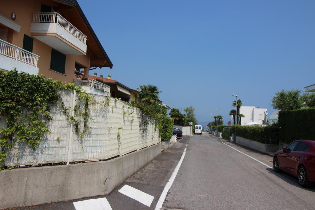 Appartamento Spiaggia Brema Sirmione Eksteriør bilde